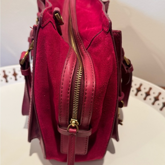 Fossil Raspberry Shoulder Bag - Picture 4 of 9